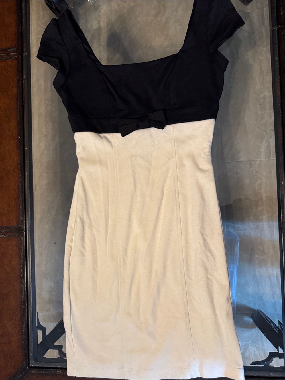 Vintage y2k Xtraordinary Black and Cream Cap-Sleeve Midi Dress with Waist Bow
